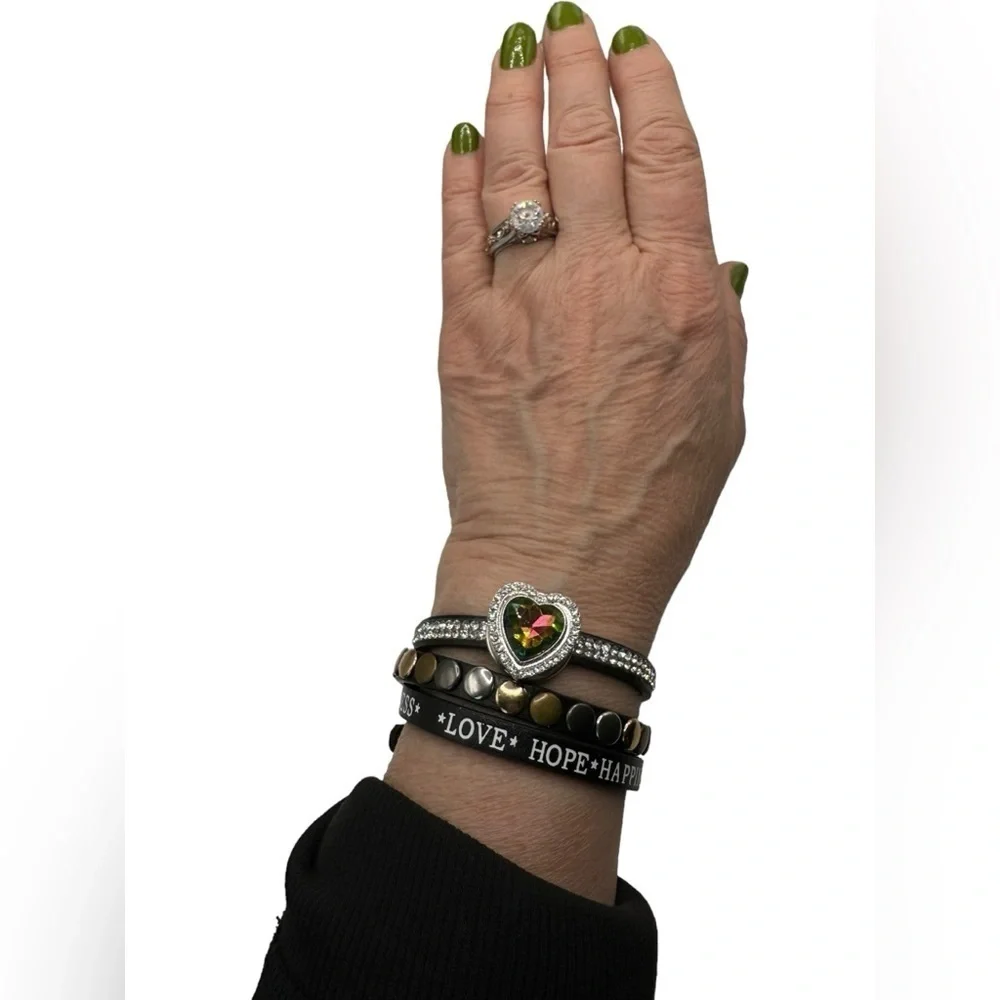 Black Leather Heart Snap Criss Cross Bracelet & Multicolor 18mm Ginger Snap NWT